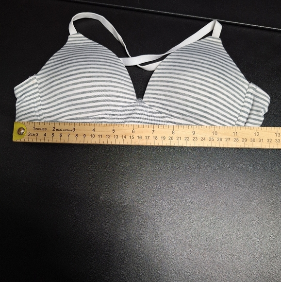 Maidenform Gray Striped Bra with Criss-Cross Straps - Picture 2 of 4